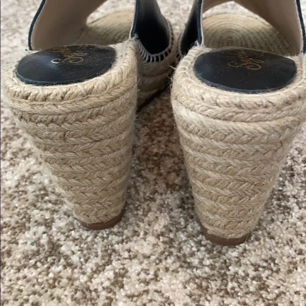 Seychelles Black Leather Wedge Sandals 9.5